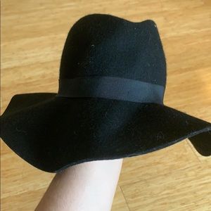 Black felted floppy hat